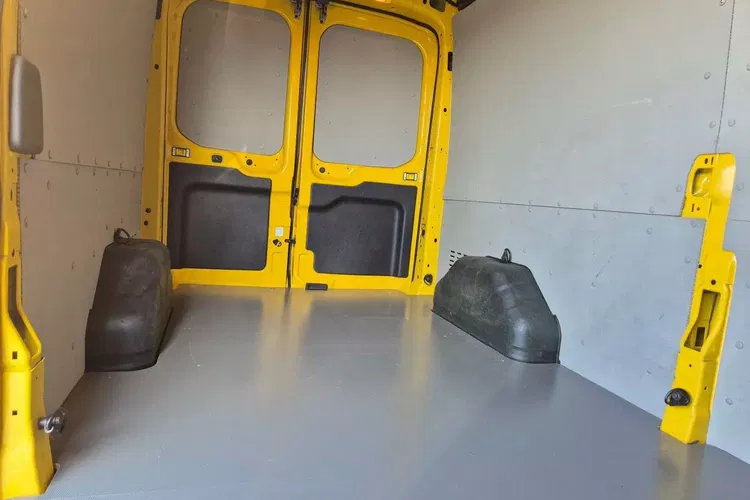 Ford Transit L3H2 69900zł NETTO 2.0 TdCi/131KM zdjęcie 15