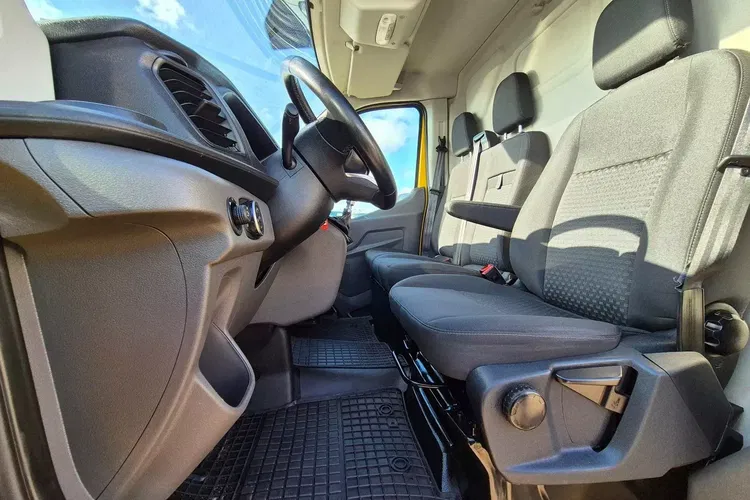 Ford Transit L3H2 69900zł NETTO 2.0 TdCi/131KM zdjęcie 16