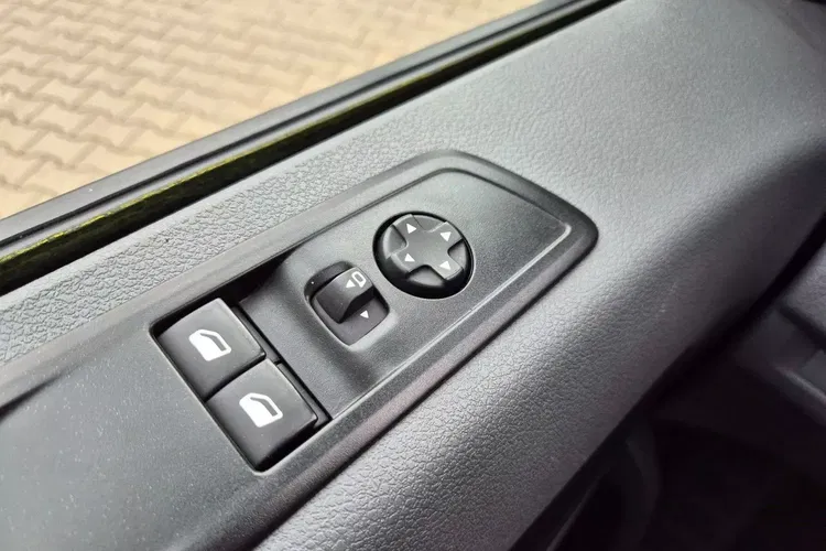 Opel Vivaro L3H1 64900zł NETTO 2.0HDi/122KM zdjęcie 16