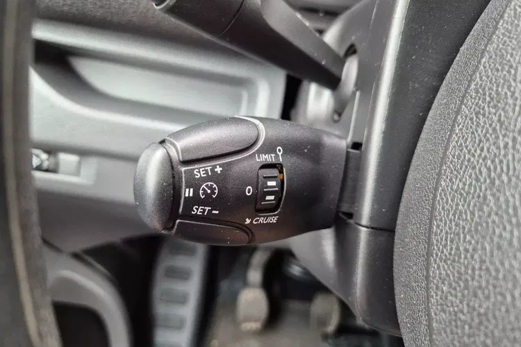Opel Vivaro L3H1 64900zł NETTO 2.0HDi/122KM zdjęcie 18