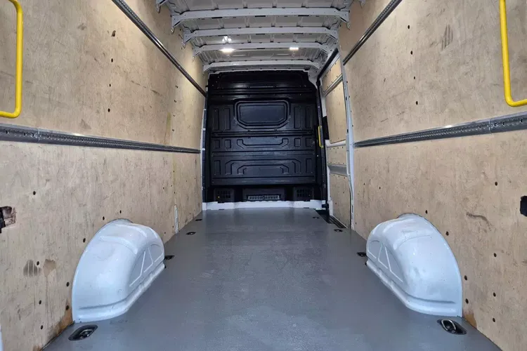 Volkswagen Crafter L3H2 89900zł NETTO 2.0TDi/140KM zdjęcie 16