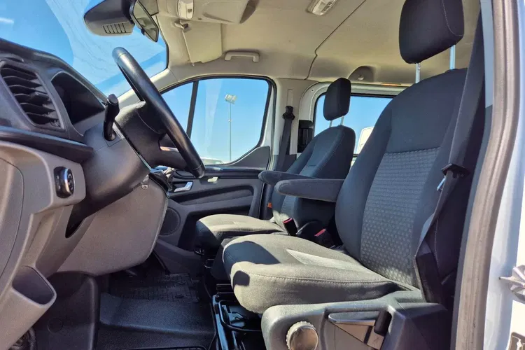 Ford Transit-Custom L2H1 69999zł NETTO Brygadówka 5 osób 2.0TdCi/131KM zdjęcie 12