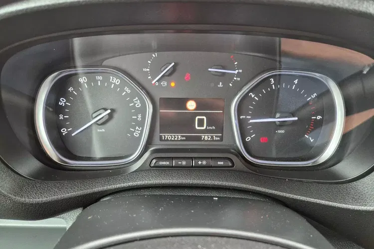 Citroen Jumpy L3H1 69999zł NETTO Brygadówka 6 osób ExtraLong 2.0HDi/122KM zdjęcie 18