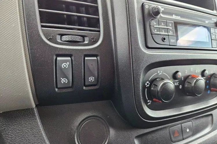 Renault Trafic Long 54900zł NETTO 1.6dCi/125KM zdjęcie 25
