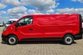 samochód dostawczy Renault zdjęcie 8