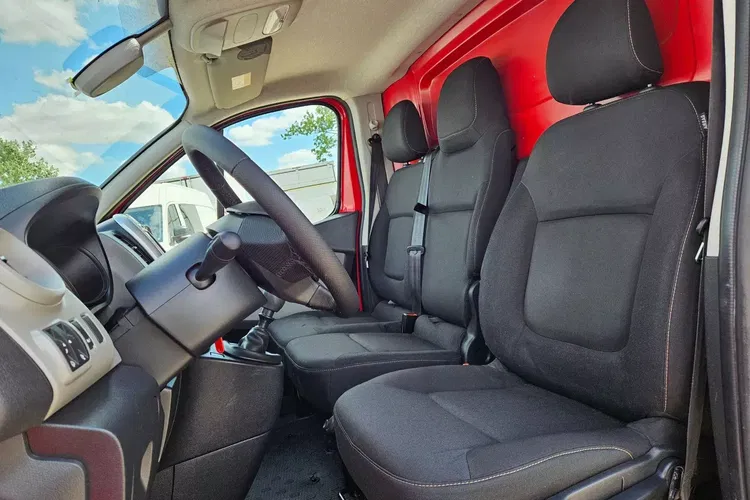 Renault Trafic Long 54900zł NETTO 1.6dCi/125KM zdjęcie 18