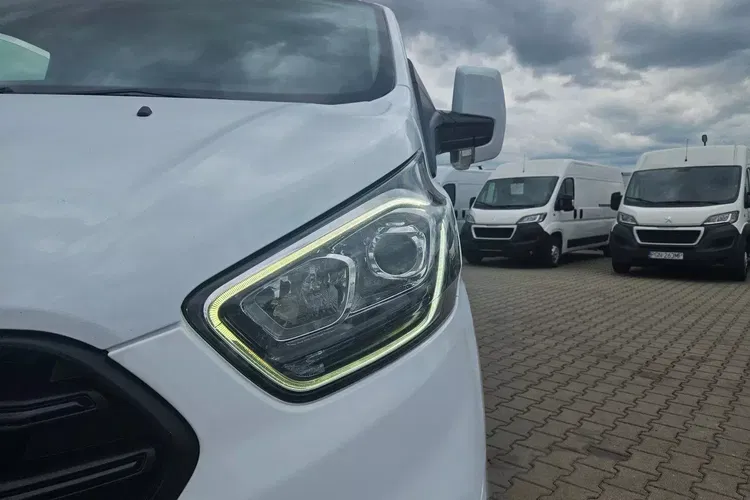 Ford Transit-Custom L2H1 57900zł NETTO 2.0 TdCi/170KM zdjęcie 16
