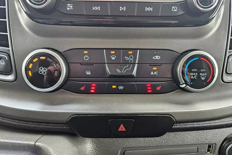 Ford Transit-Custom L2H1 57900zł NETTO 2.0 TdCi/170KM zdjęcie 35