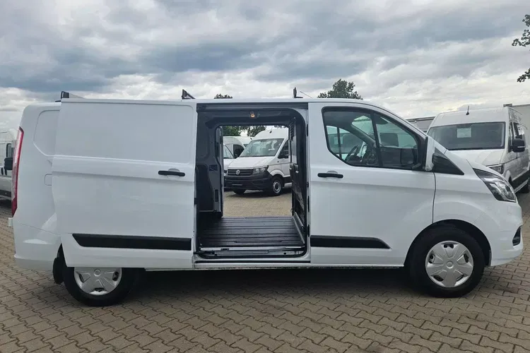 Ford Transit-Custom L2H1 57900zł NETTO 2.0 TdCi/170KM zdjęcie 7