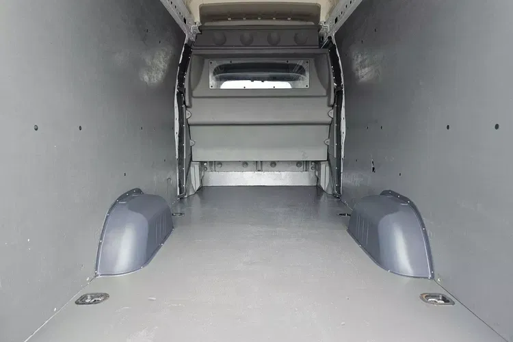 Renault Master L4H3 109999zł NETTO Brygadówka 7 osób 2.3 dCi/165KM zdjęcie 15