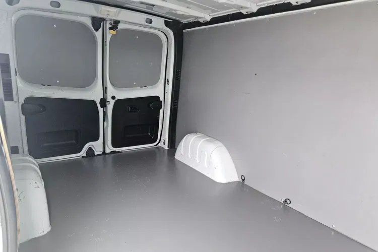 Renault Trafic L2H1 74999zł NETTO 2.0dCi/145KM zdjęcie 20