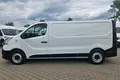samochód dostawczy Renault zdjęcie 8