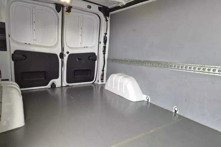 Renault Trafic Long 44999zł NETTO 1.6dCi/125KM zdjęcie 13