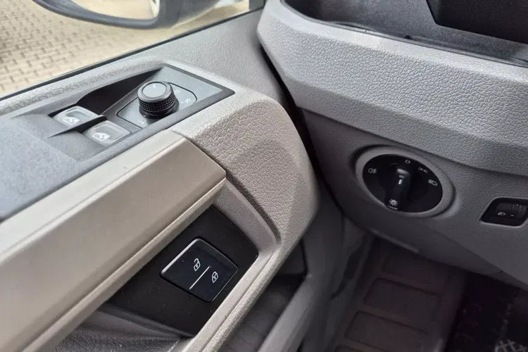 Volkswagen Crafter L2H2 59999zł NETTO 2.0TDi/140KM zdjęcie 14