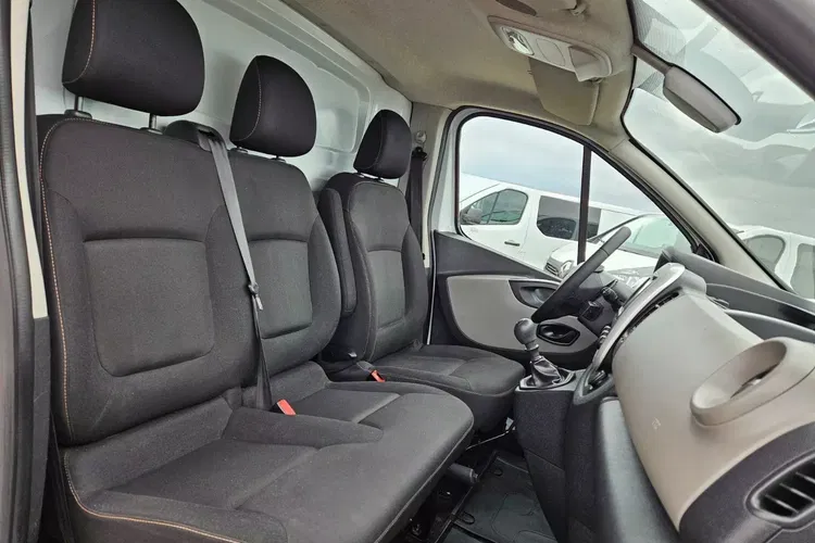 Renault Trafic L2H2 49999zł Netto 1.6 dCi/125KM zdjęcie 27