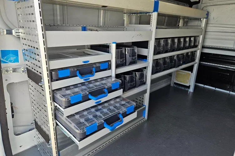 Renault Trafic L2H1 52999zł NETTO 1.6dCi/125KM zdjęcie 17