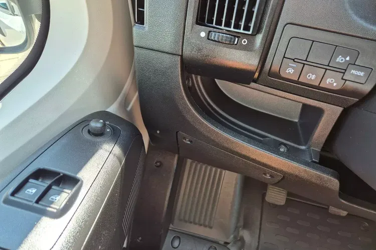 Peugeot Boxer DoKa 74999zł NETTO 2.2HDi/165KM zdjęcie 11