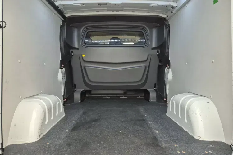 Renault Trafic L2H1 79900zł NETTO Brygadówka 6 osób 2.0dCi/120KM zdjęcie 19