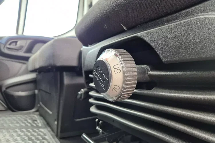 Iveco 35s16 L3H2 99999zł NETTO 2.3HPi/160KM zdjęcie 16