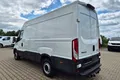 samochód dostawczy Iveco zdjęcie 9