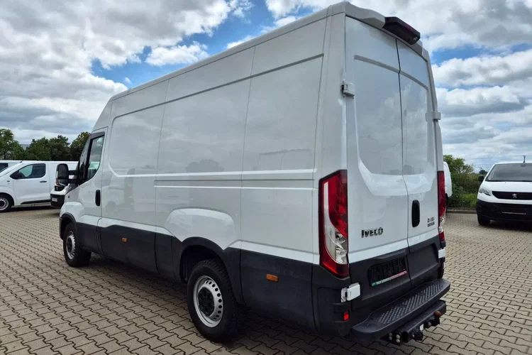 Iveco 35s16 L3H2 99999zł NETTO 2.3HPi/160KM zdjęcie 9