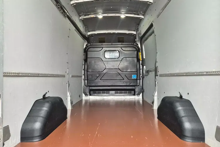 Ford transit Lift L3H3 69999zł NETTO 2.0TdCi/131KM zdjęcie 12
