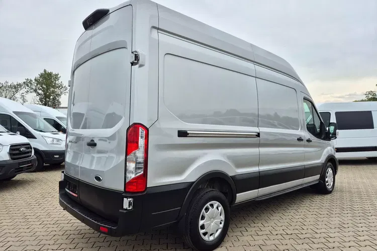 Ford transit Lift L3H3 69999zł NETTO 2.0TdCi/131KM zdjęcie 8