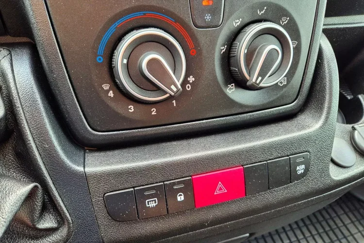 Peugeot boxer L4H3 89999zł NETTO Brygadówka 6 osób 2.2HDi/140KM zdjęcie 23