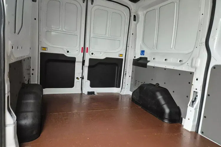 Ford transit L2H2 49999zł NETTO 2.0 TdCi/170KM Automat zdjęcie 14