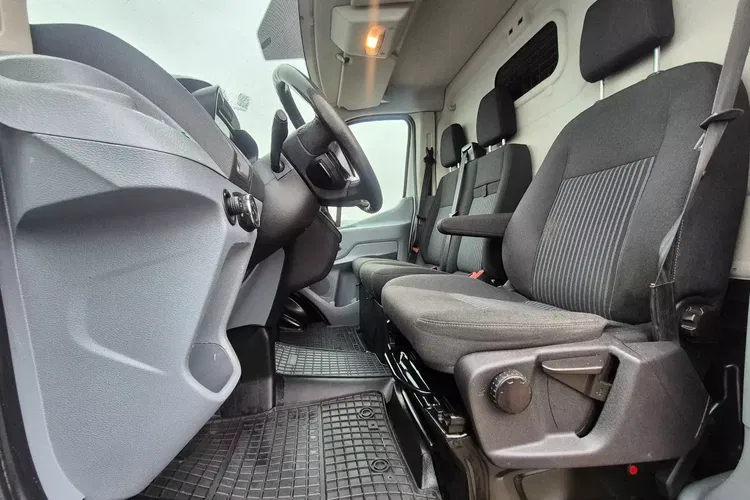 Ford transit L2H2 49999zł NETTO 2.0 TdCi/170KM Automat zdjęcie 15