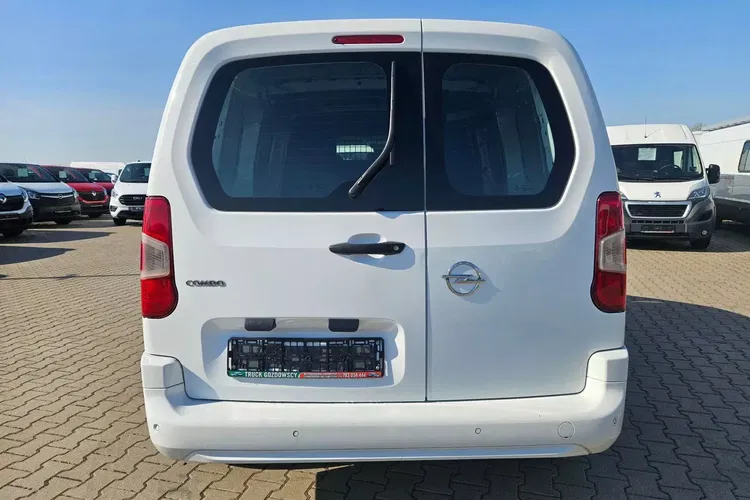 Opel Combo zdjęcie 10