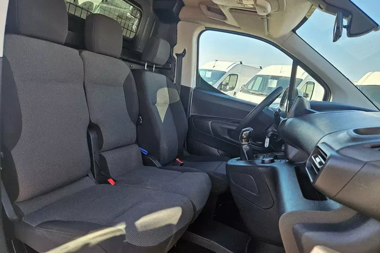 Opel Combo zdjęcie 28
