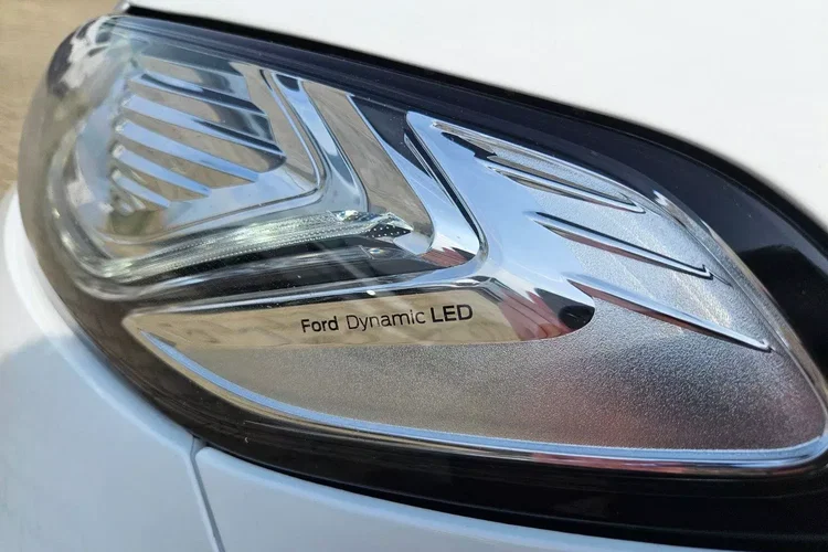 Ford mondeo zdjęcie 12