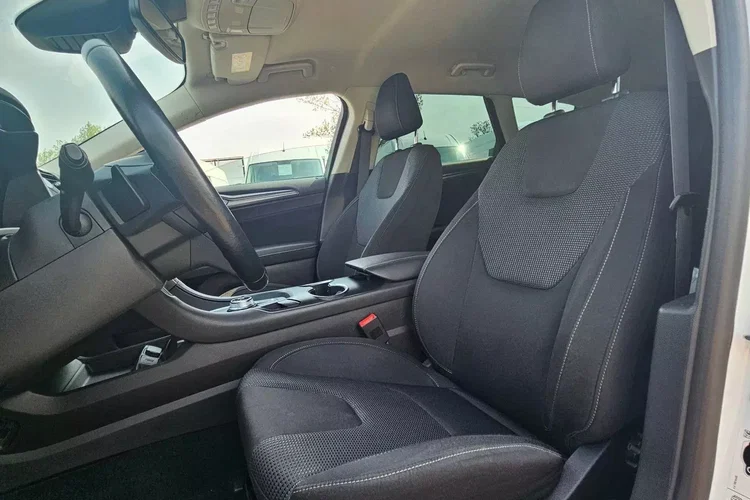 Ford mondeo zdjęcie 14