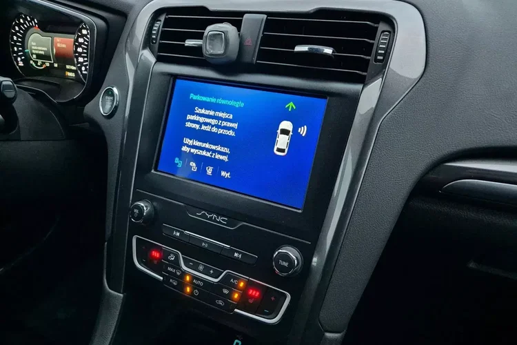 Ford mondeo zdjęcie 16