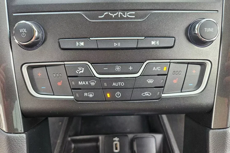 Ford mondeo zdjęcie 27