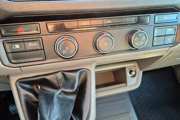 Volkswagen Crafter L3H2 79900zł NETTO 2.0TDi/140KM zdjęcie 23