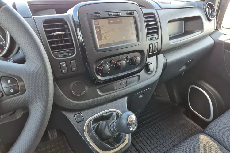 Opel Vivaro Long 62999zł Netto Brygadówka 6 osób 1.6CDTi/125KM zdjęcie 19