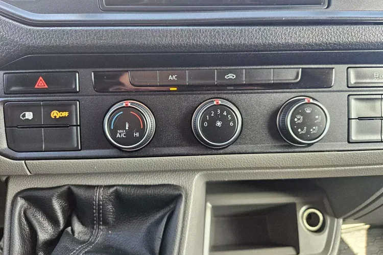 Volkswagen Crafter L4H3 94999zł NETTO 2.0 TDi/140KM zdjęcie 27