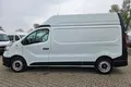 samochód dostawczy Renault zdjęcie 8