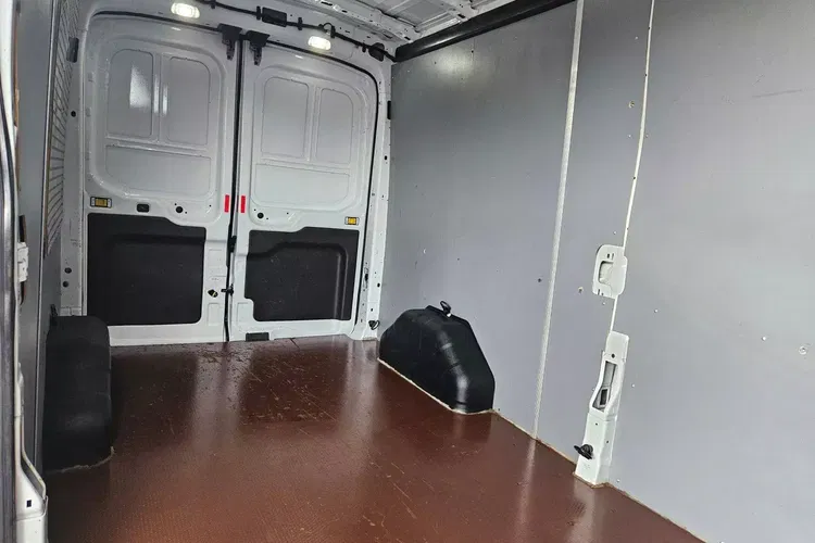 Ford transit L3H2 64900zł NETTO 2.0TdCi/170KM zdjęcie 17