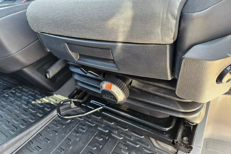 Volkswagen Crafter L4H3 99999zł NETTO 2.0TDI/140KM zdjęcie 21