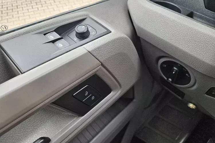 Volkswagen Crafter L3H2 84900zł NETTO 2.0TDi/140KM zdjęcie 20