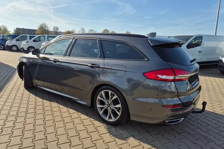 Ford mondeo zdjęcie 8