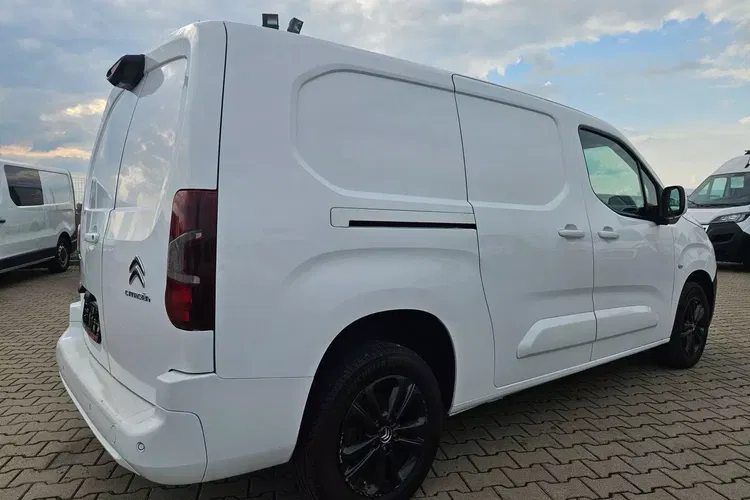 Citroen Berlingo Long 49999zł NETTO 1, 5HDi/102KM zdjęcie 10