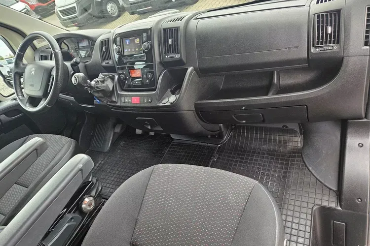 Peugeot boxer L4H2 87999zł NETTO Brygadówka 5 osób 2.2HDi/165KM zdjęcie 29