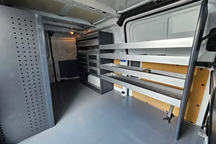 Ford transit-custom L2H1 49900zł NETTO 2.0TdCi/170KM zdjęcie 24