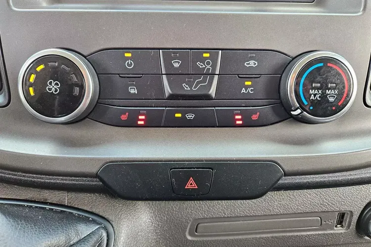 Ford transit-custom L2H1 49900zł NETTO 2.0TdCi/170KM zdjęcie 34