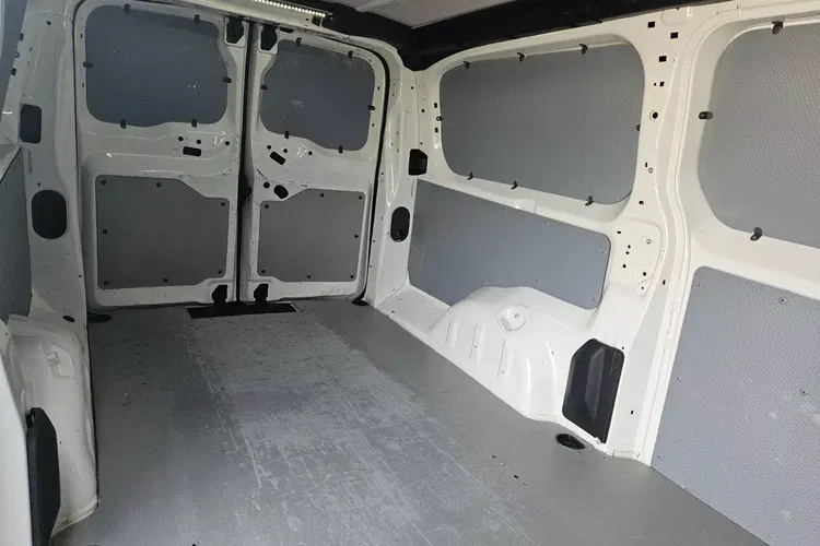 Toyota ProAce L3H1 39999zł NETTO ExtraLong 2.0D4d/122KM zdjęcie 17