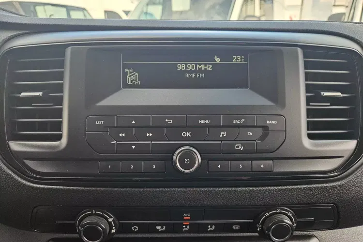 Toyota ProAce L3H1 39999zł NETTO ExtraLong 2.0D4d/122KM zdjęcie 25